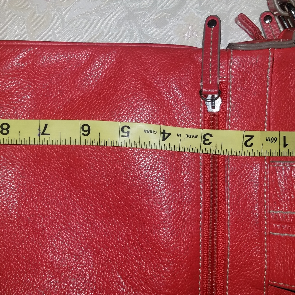 👜Crossbody👜 - Picture 3 of 6